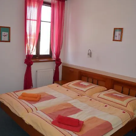Hotell U Kapra Lázně Bělohrad